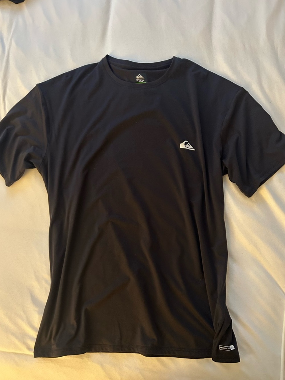 Quiksilver UPF 50+ Rashguard XXL Black Surf Swim Shirt